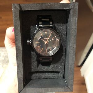 Nixon Facet 38 women’s watch